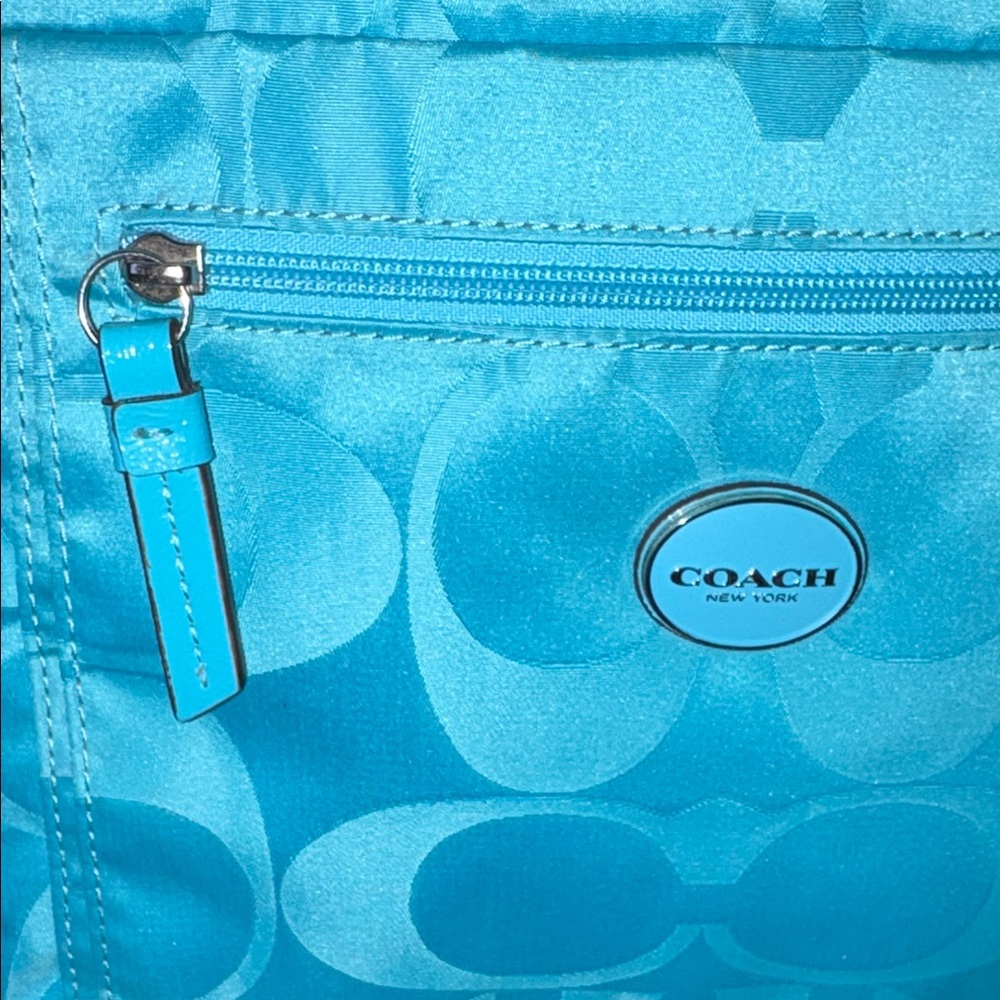 Coach Getaway signature monogram jacquard aqua blue Crossbody/shoulder bag - Picture 4 of 15